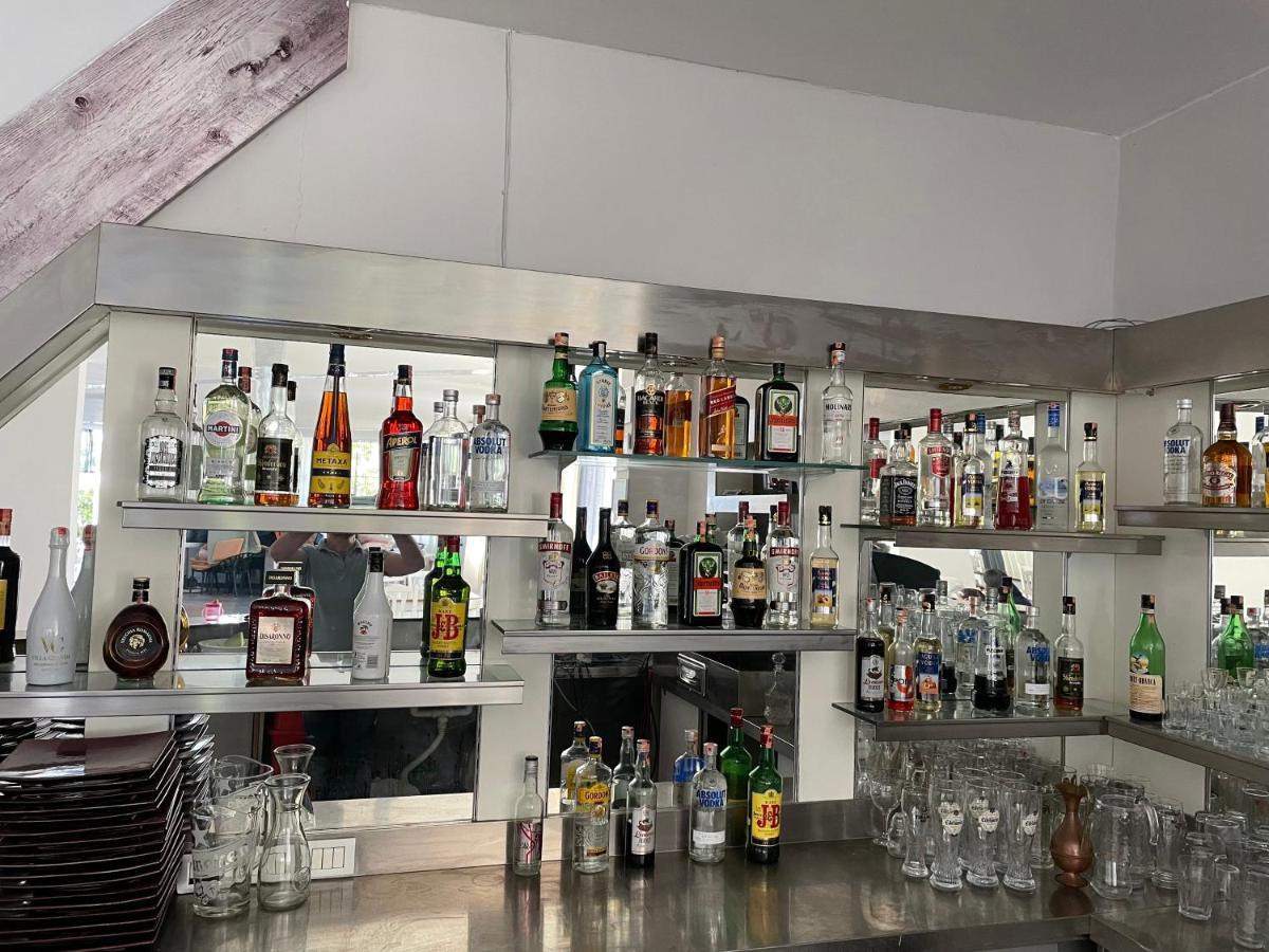 Sanremo Hotel Restorant Shkallnur Bagian luar foto