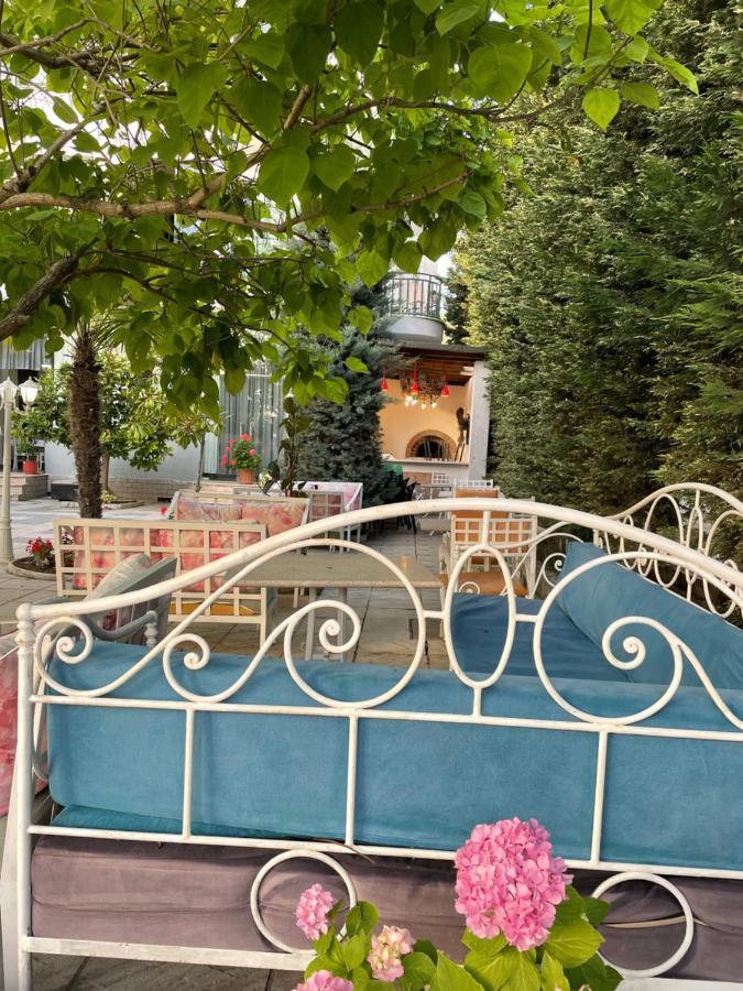 Sanremo Hotel Restorant Shkallnur Bagian luar foto