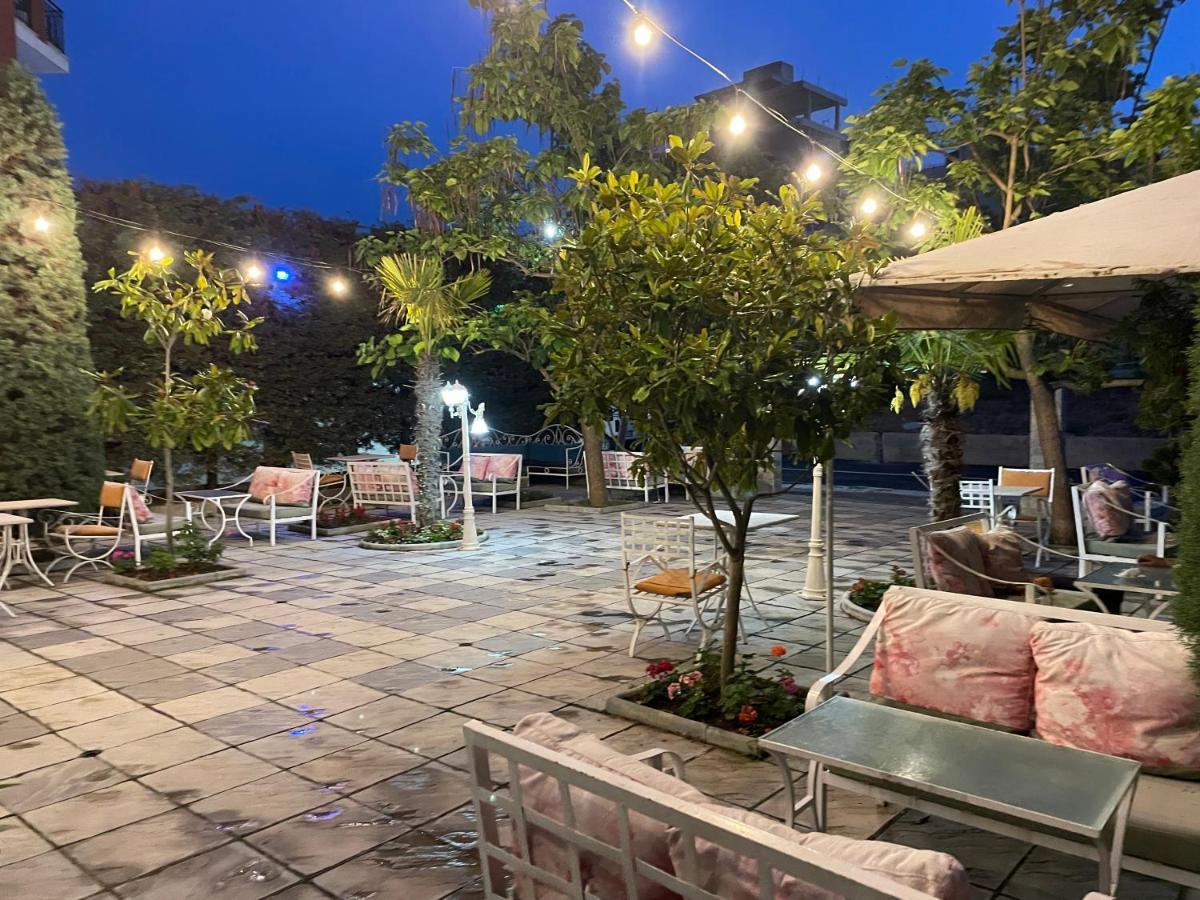 Sanremo Hotel Restorant Shkallnur Bagian luar foto