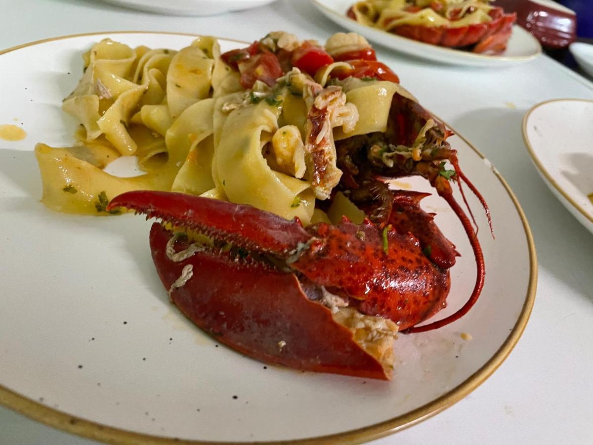 Sanremo Hotel Restorant Shkallnur Bagian luar foto