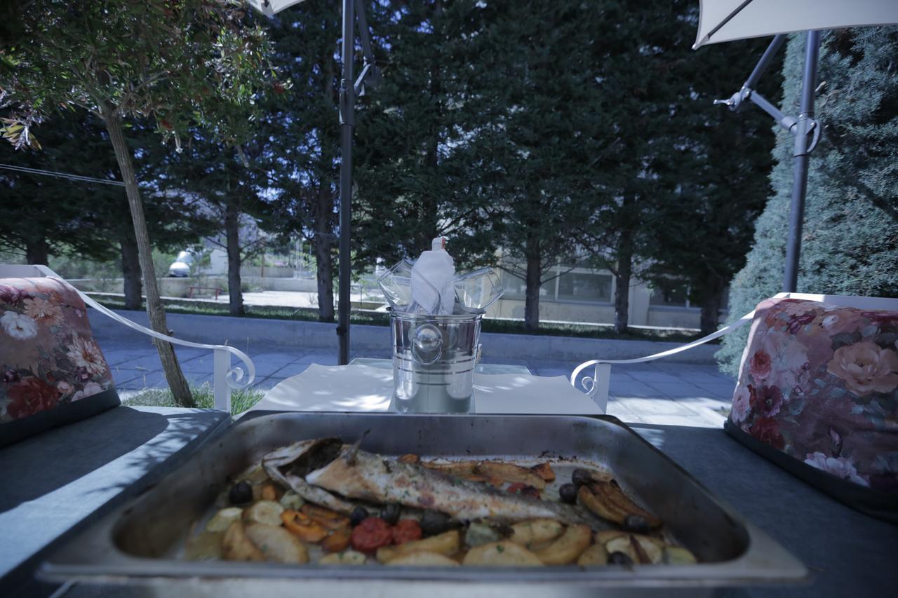Sanremo Hotel Restorant Shkallnur Bagian luar foto
